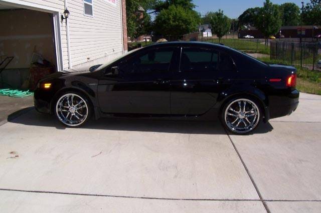 2006 Acura TL with 20x8.5 Helo wheels