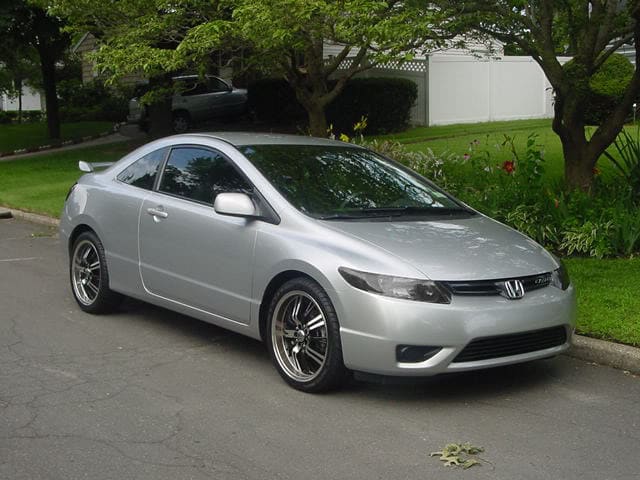 2006 Honda Civic with 18x7.5 Konig wheels