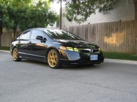 2005 Honda Civic with Konig Toxxins wheels