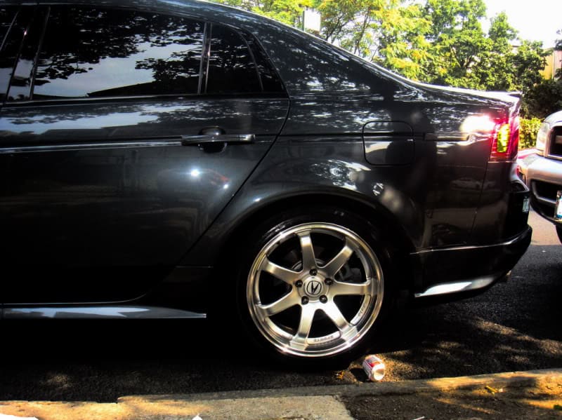 2007 Acura TL with 18x9 Axis GRAVITY wheels
