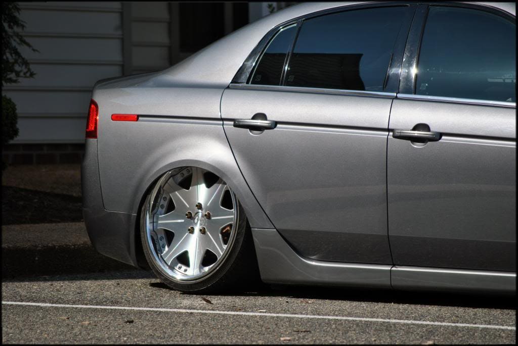 2008 Acura TL with 19x8.5 LEON HARDIRITT WAFFE wheels