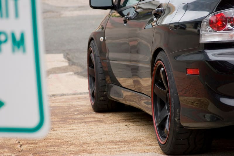2005 Mitsubishi Lancer Evolution with 18x9.5 Rota P45R wheels