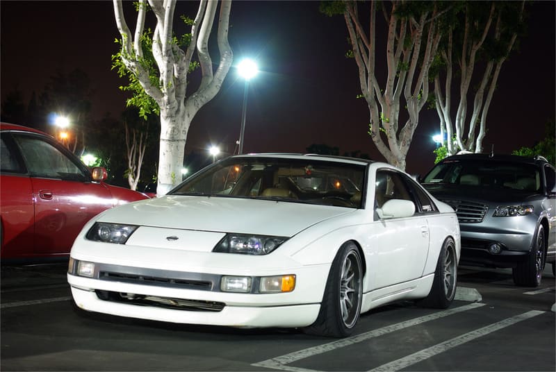 1991 Nissan 300ZX 2-seat with 17x10 Volks CE28 wheels