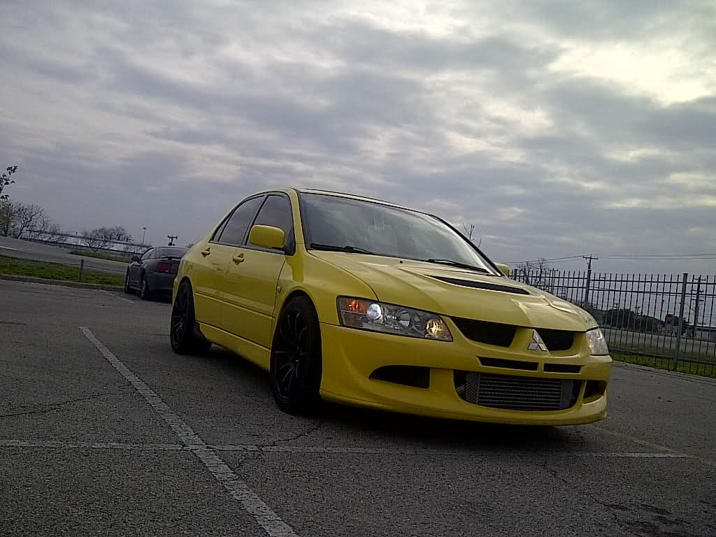 2003 Mitsubishi Lancer Evolution with 18x9 Yamaha Black wheels