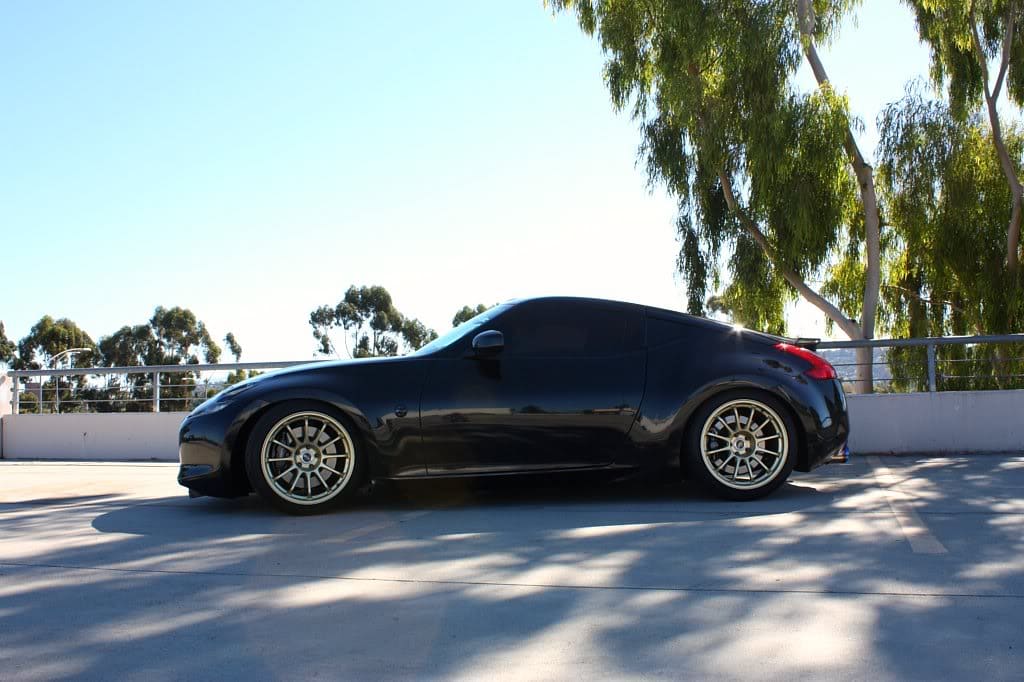 2009 Nissan 370Z with 19x9.5 SSR Type F wheels
