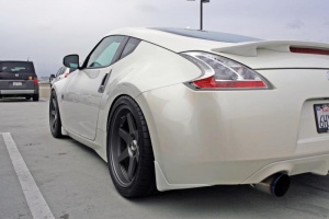 2009 Nissan 370Z with 19x9.5 Volk TE37 wheels
