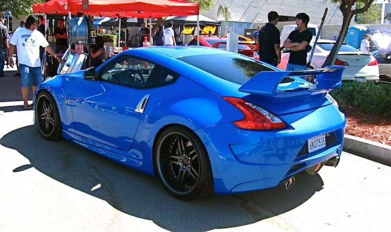 2010 Nissan 370Z with 20x9.5 Venaci Mesh wheels