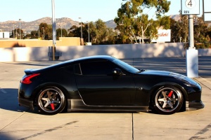2009 Nissan 370Z with 19x9.5 Volk TE37 Super Lap wheels