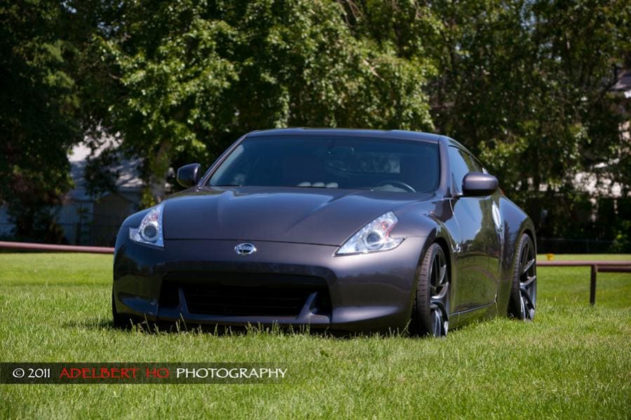 2010 Nissan 370Z with 20x9.5 Monotec wheels