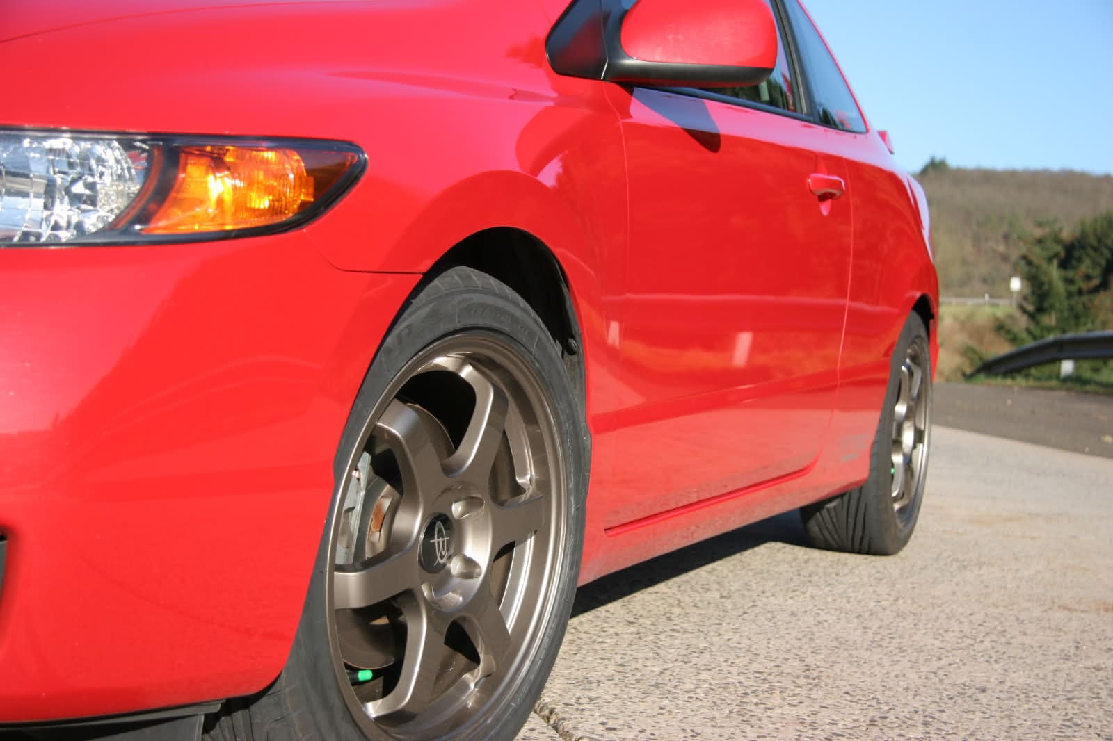 2007 Honda Civic with 17x7.5 Rota Grid wheels