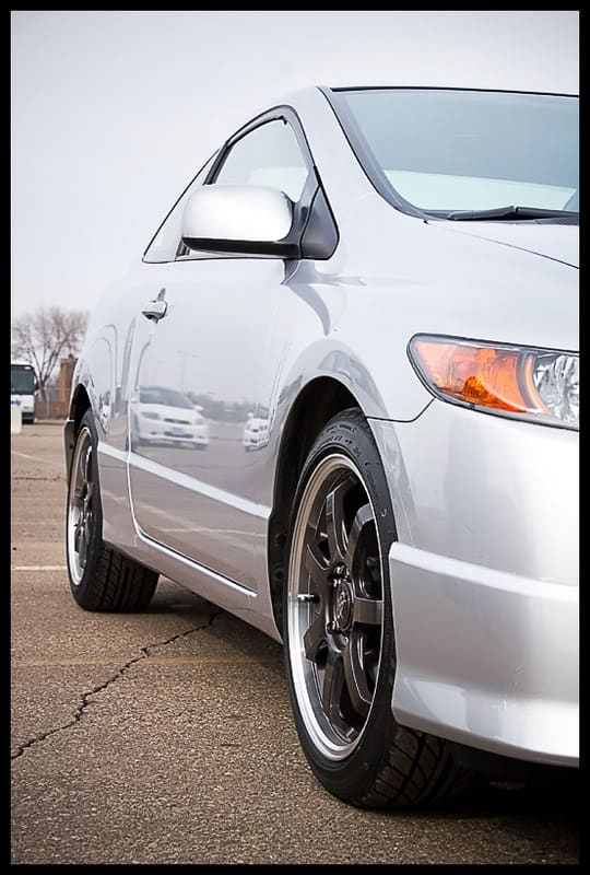 2006 Honda Civic with 17x7.5 Rota SDX wheels