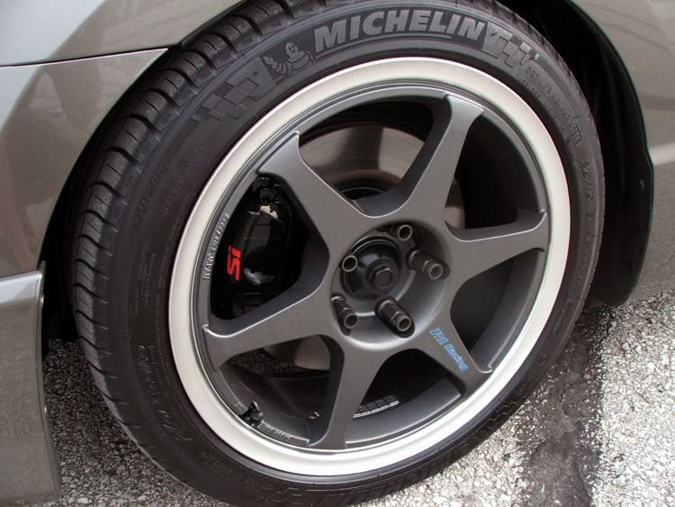 2006 Honda Civic with 17x7.5 P1 Racing II Plus wheels