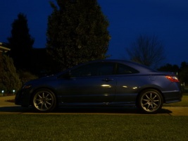 2006 Honda Civic with 18x8 Work XD9 wheels