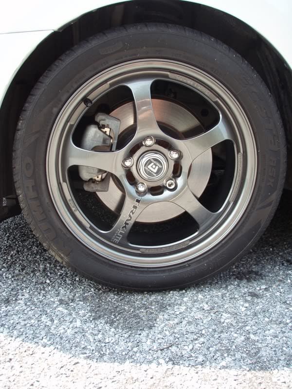 2006 Honda Civic with 17x7 Motegi Traklites wheels