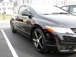 2008 Honda Civic with 18x8 Moda MD2 wheels