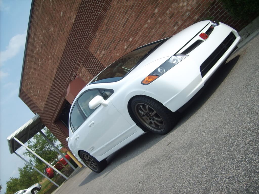 2006 Honda Civic with 17x7.5 Work XD9 wheels