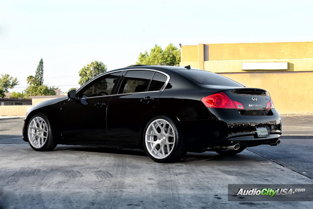 2011 Infiniti G37x with 20x9 Rennen CSL 4 wheels