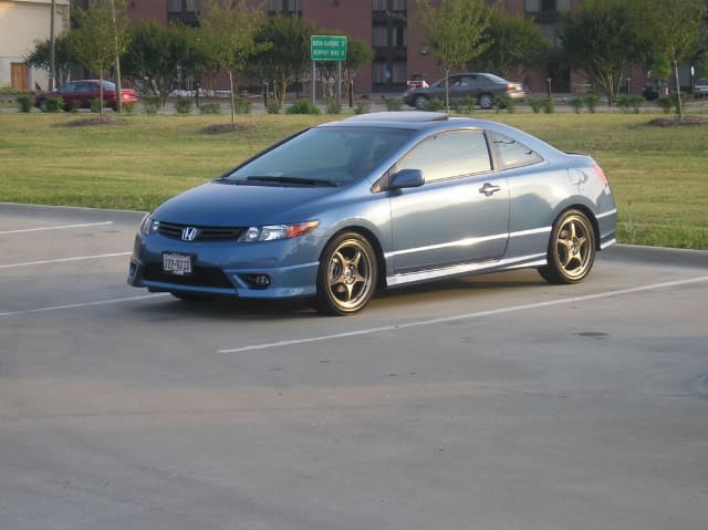 2007 Honda Civic with 5Zigen F1 wheels