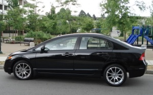 2008 Honda Civic with 17x7 Motegi SP 10 wheels
