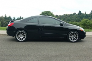 2006 Honda Civic with 18x8 Motegi SP10 wheels