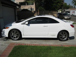 2008 Honda Civic with Gram Light 57S wheels