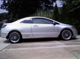 2007 Honda Civic with 18x8 Azul Speedmesh wheels