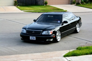 1999 Lexus LS 400 with 19x9 Leon Hardiritt Waffes wheels