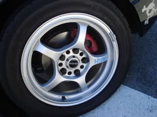 2007 Honda Civic with 16x7 Gramlights wheels