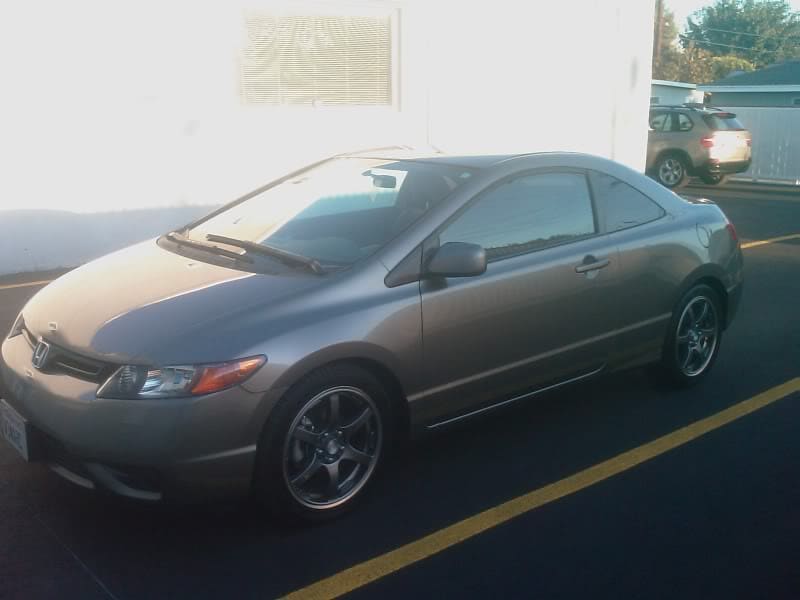 2007 Honda Civic with 17x7 HPD Stinger GM wheels