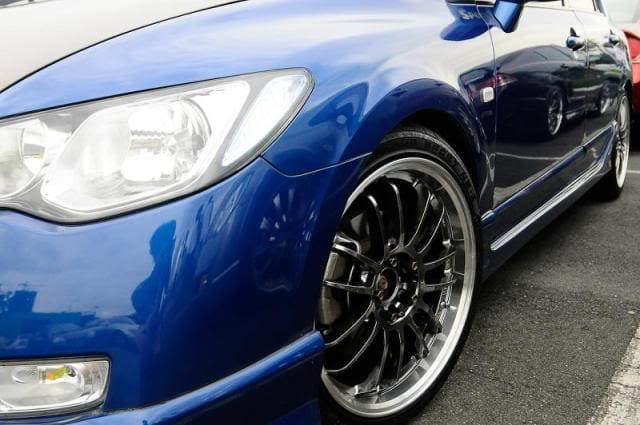2009 Honda Civic with 18x8 Rota HyperBlack wheels