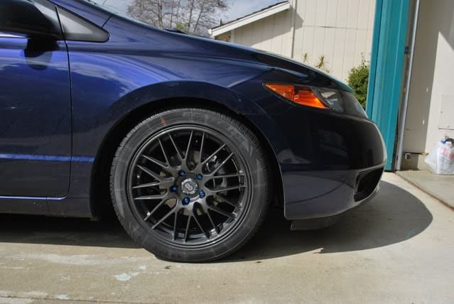 2008 Honda Civic with 17x7 Enkei EKM3 wheels
