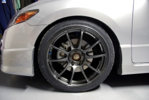 2006 Honda Civic with 18x8 Advan RZ wheels