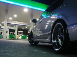 2009 Honda Civic with 18x8 wheels