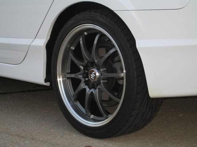2008 Honda Civic with 18x7.5 Volk LE28 wheels