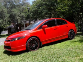 2009 Honda Civic with 18x8 Tenzo Type M wheels