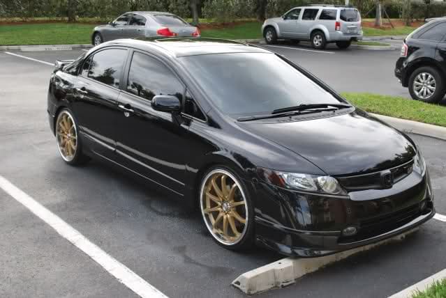 2008 Honda Civic with 20x7.5 Kiawa Racing wheels