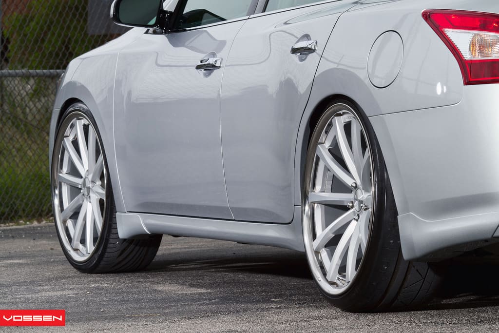 2010 Nissan Maxima with 22x9 Vossen VVSCV1's wheels