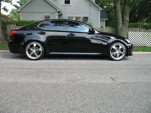 2006 Lexus IS 250 with 19x8 Zenetti Fives wheels