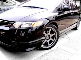 2009 Honda Civic with 18x7 Mugen GP wheels