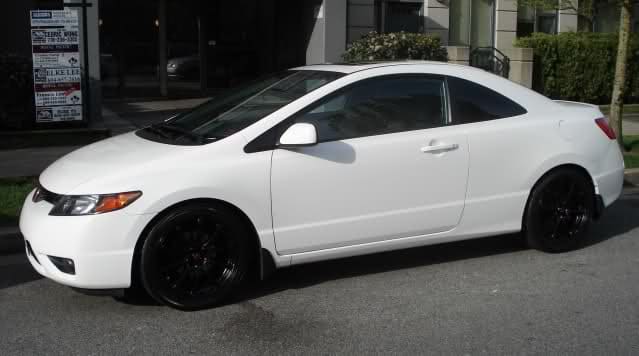 2008 Honda Civic with 17x7.5 Konig Feather MTB wheels