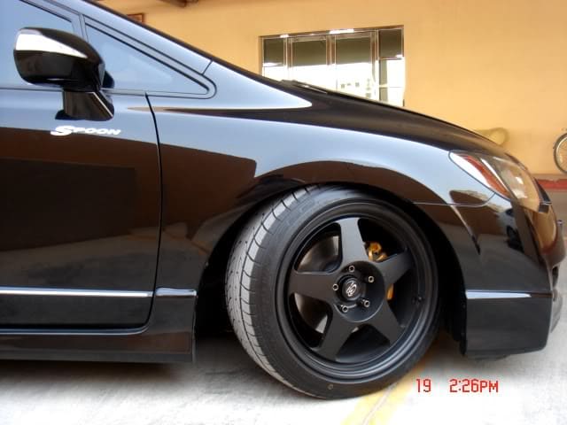 2009 Honda Civic with 17x8.5 Rota Slipstream wheels