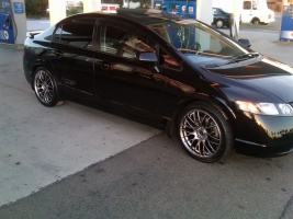 2008 Honda Civic with 18x8.5 MSR 045 Hyper Black wheels