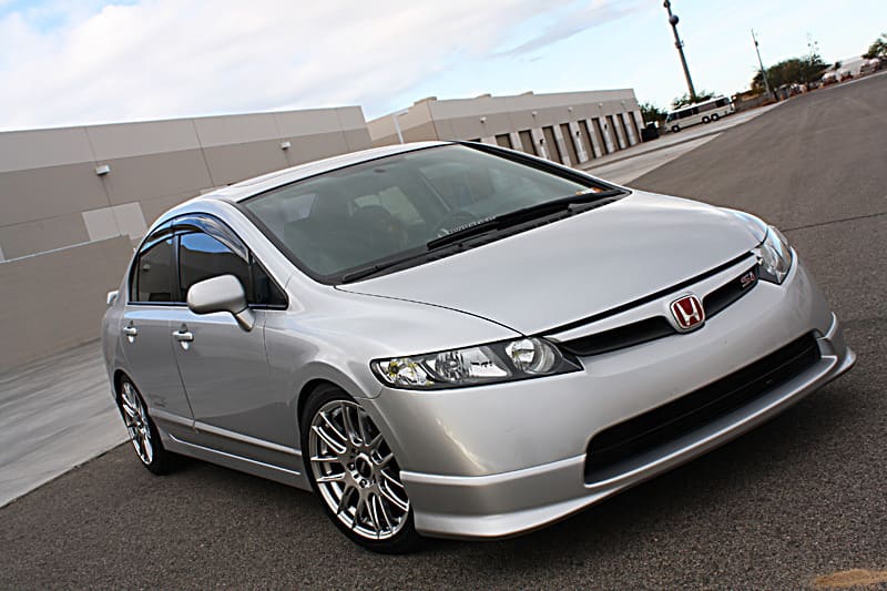 2010 Honda Civic with 17x8 Moda MD11 wheels