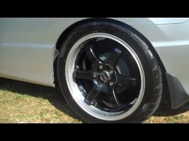 2010 Honda Civic with 18x7.5 MSR 065 wheels