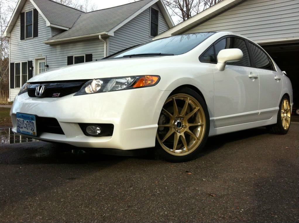 2007 Honda Civic with 18x8.5 Konig Milligrams wheels