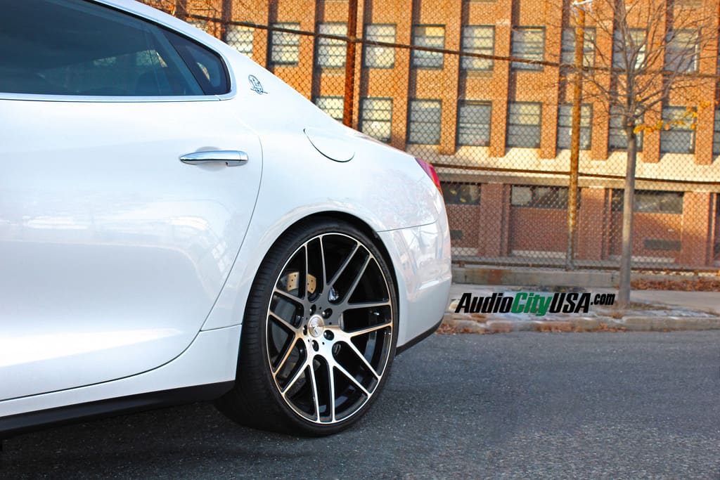 2014 Maserati Quattroporte with Rennen RS7 wheels