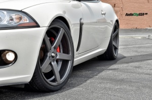 2009 Jaguar XK with 20x9 STR 607 wheels