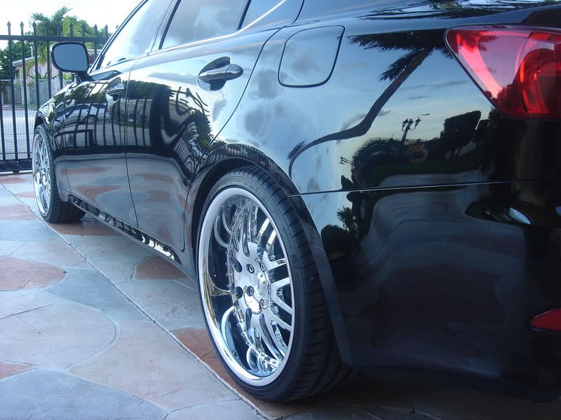 2006 Lexus IS 350 with 20x8.5 Sevas S22 wheels
