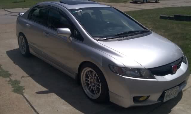 2008 Honda Civic with 17x9 Enkei RPF1 wheels