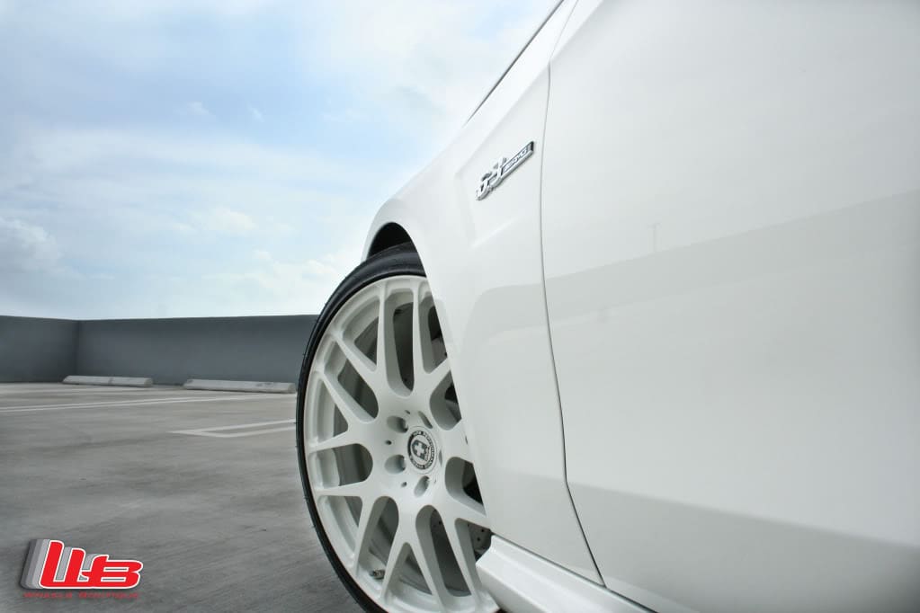 2007 Mercedes-Benz E-Class with 20x9.5 HRE P40 wheels